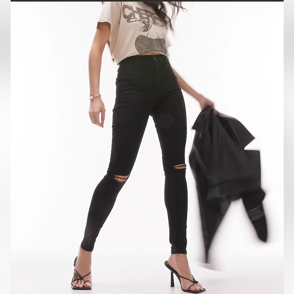 Black high waisted skinny jeans